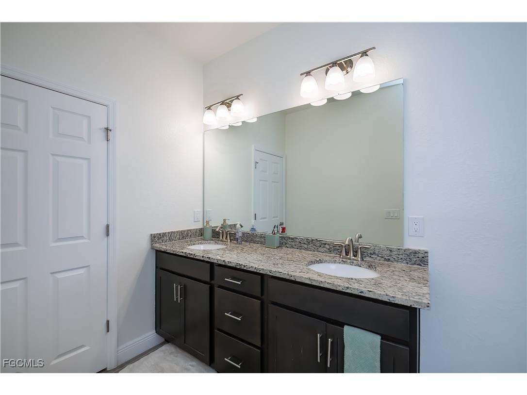 2244 NW 4th Terrace Cape Coral FL 33993 2025015961 image30