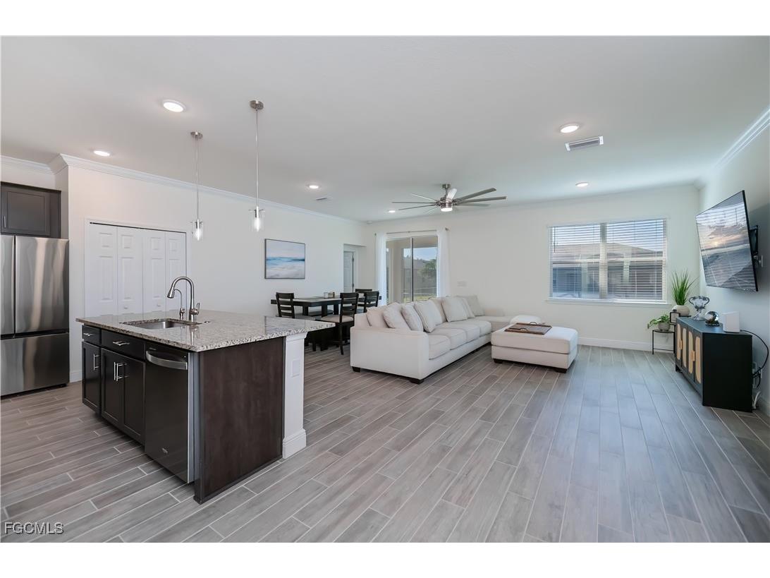 2244 NW 4th Terrace Cape Coral FL 33993 2025015961 image7