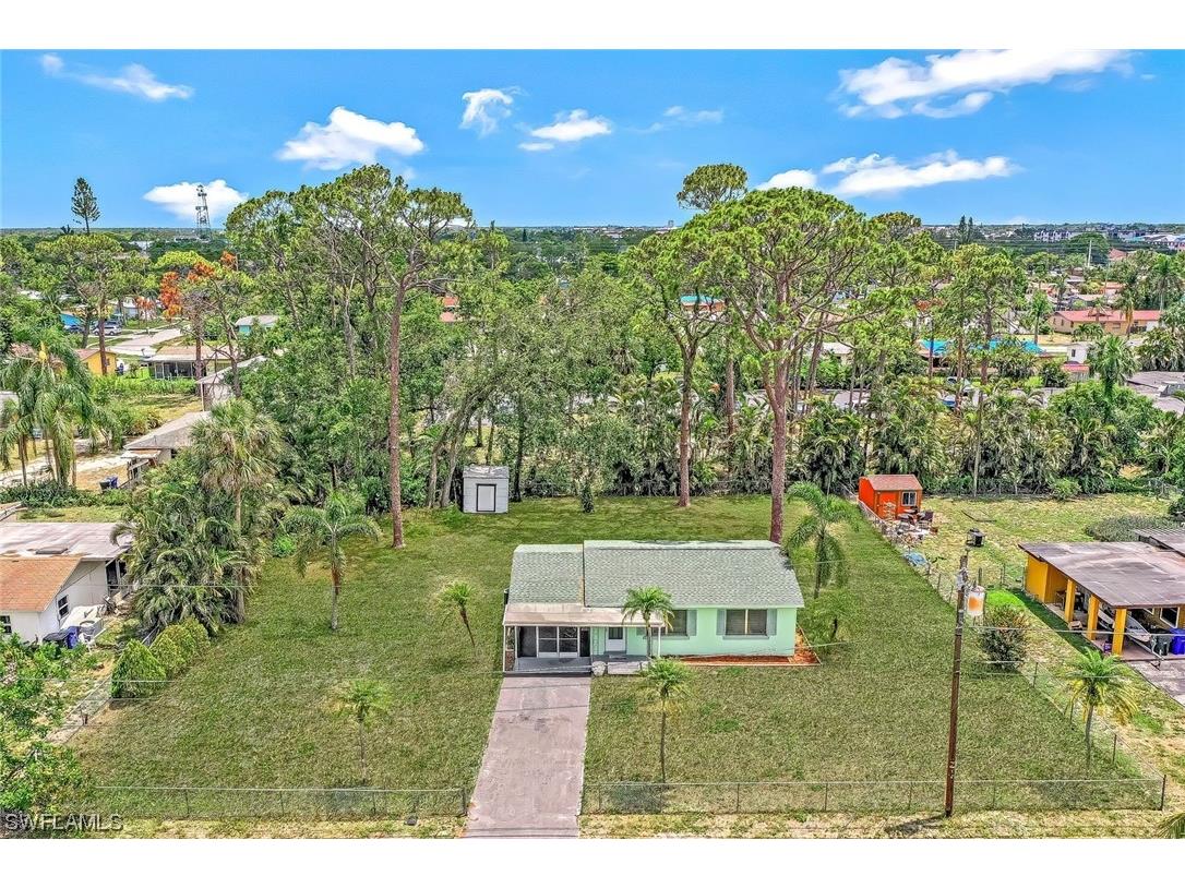 2244 Williams Drive Fort Myers FL 33901 223041028 image1