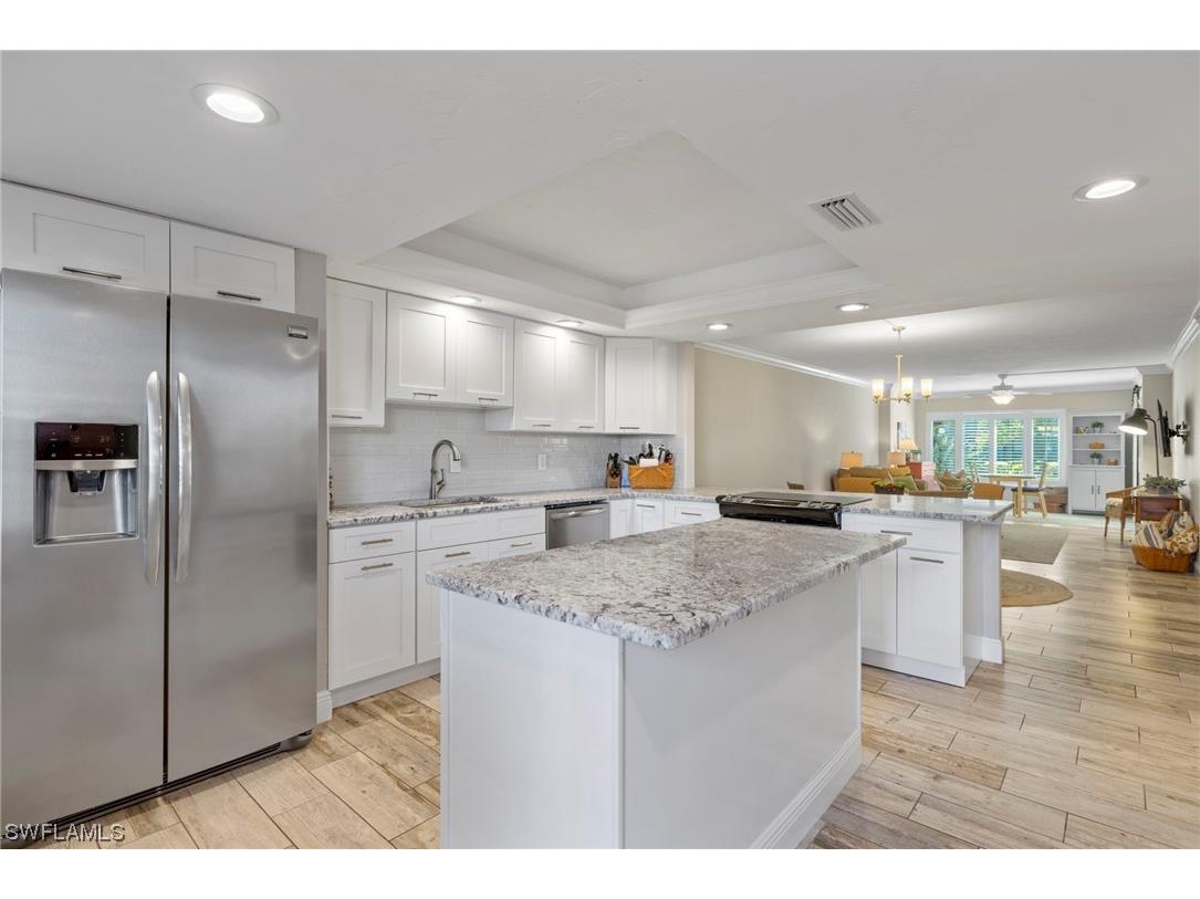 2244 Winkler Avenue #103 Fort Myers FL 33901 223045946 image1