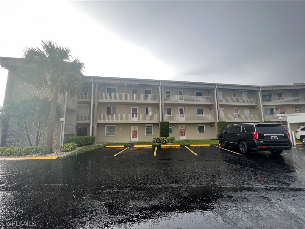 2244 Winkler Avenue #103 Fort Myers FL 33901 223060072 image1