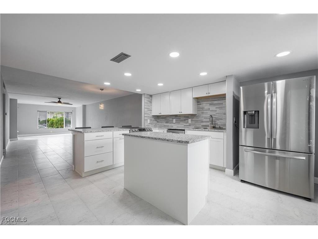 2244 Winkler Avenue #207 Fort Myers FL 33901 2026000592 image4