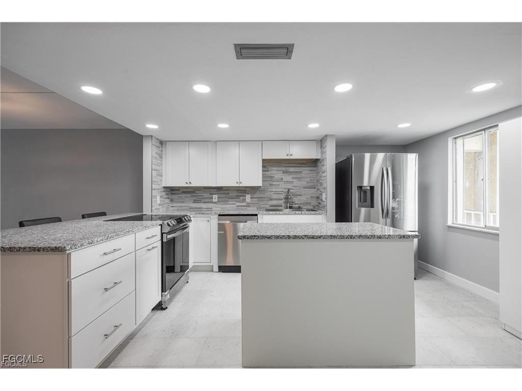 2244 Winkler Avenue #207 Fort Myers FL 33901 2026000592 image5