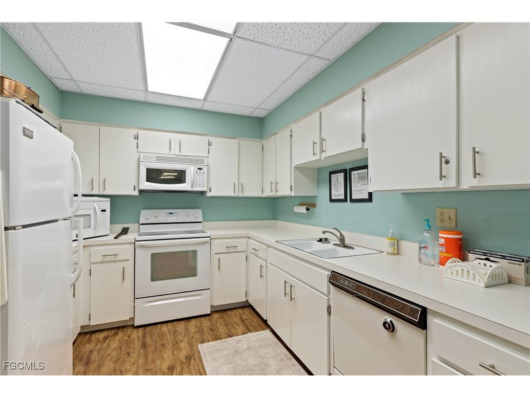 2244 Winkler Avenue #213 Fort Myers FL 33901 2025014108 image37