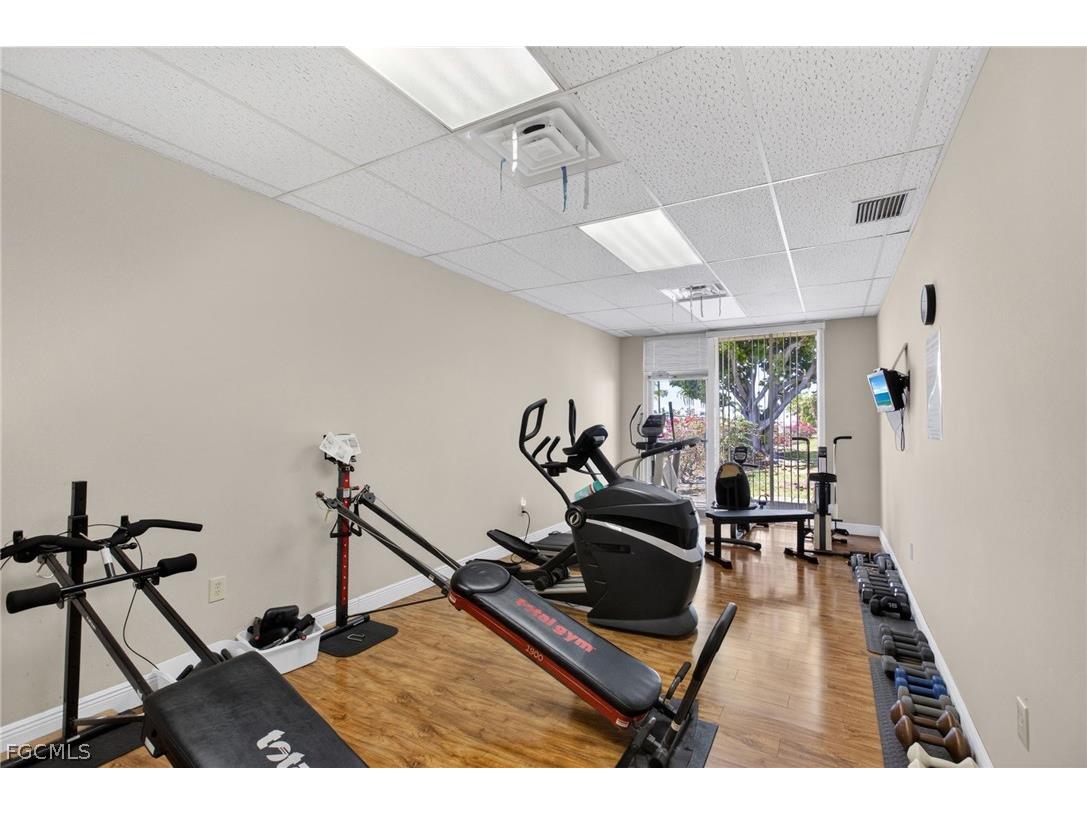 2244 Winkler Avenue #301 Fort Myers FL 33901 2026008996 image37