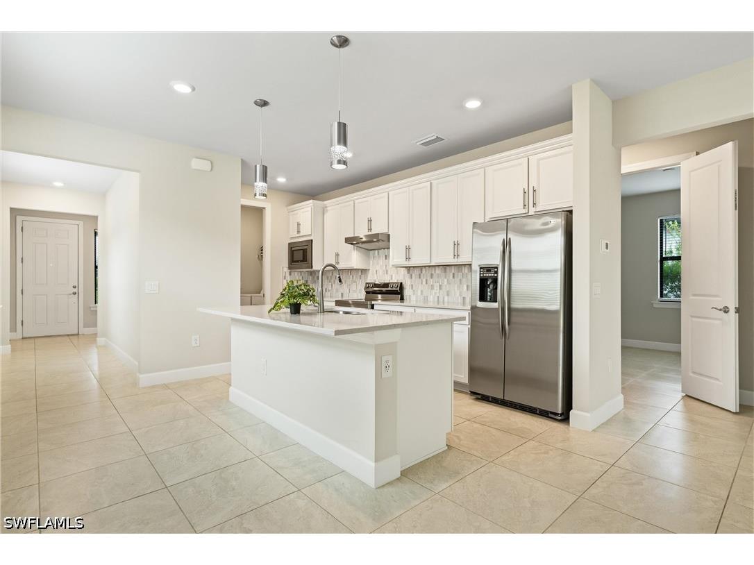 2244 Yellowfin Circle Naples FL 34114 226021571 image8