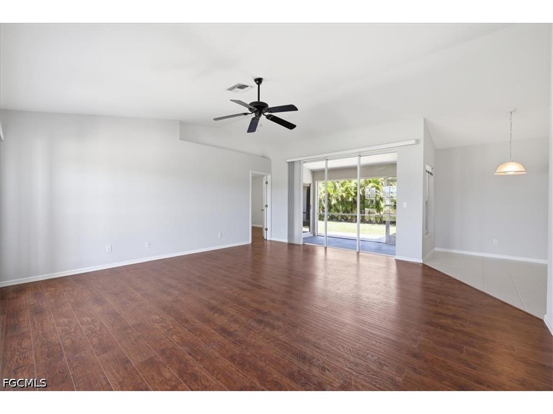 2245 SW 1st Terrace Cape Coral FL 33991 2026022280 image5