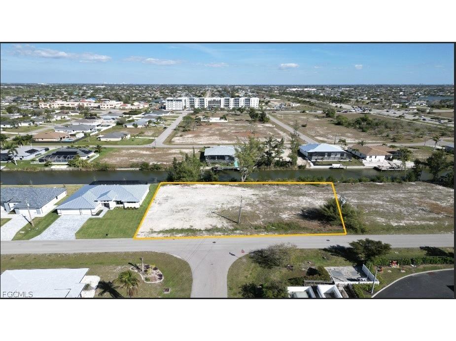 2247 SW 17th Place Cape Coral FL 33991 2026012963 image1