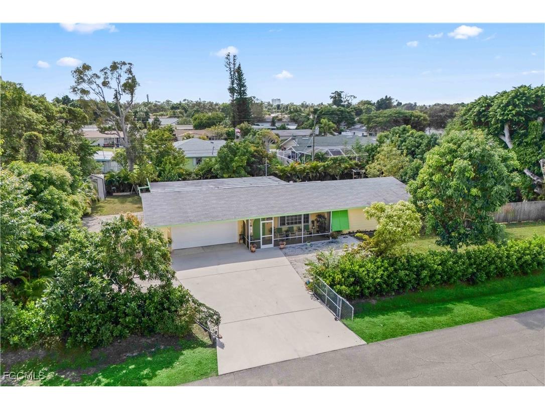 2248 Ephraim Avenue Fort Myers FL 33907 2025016434 image1