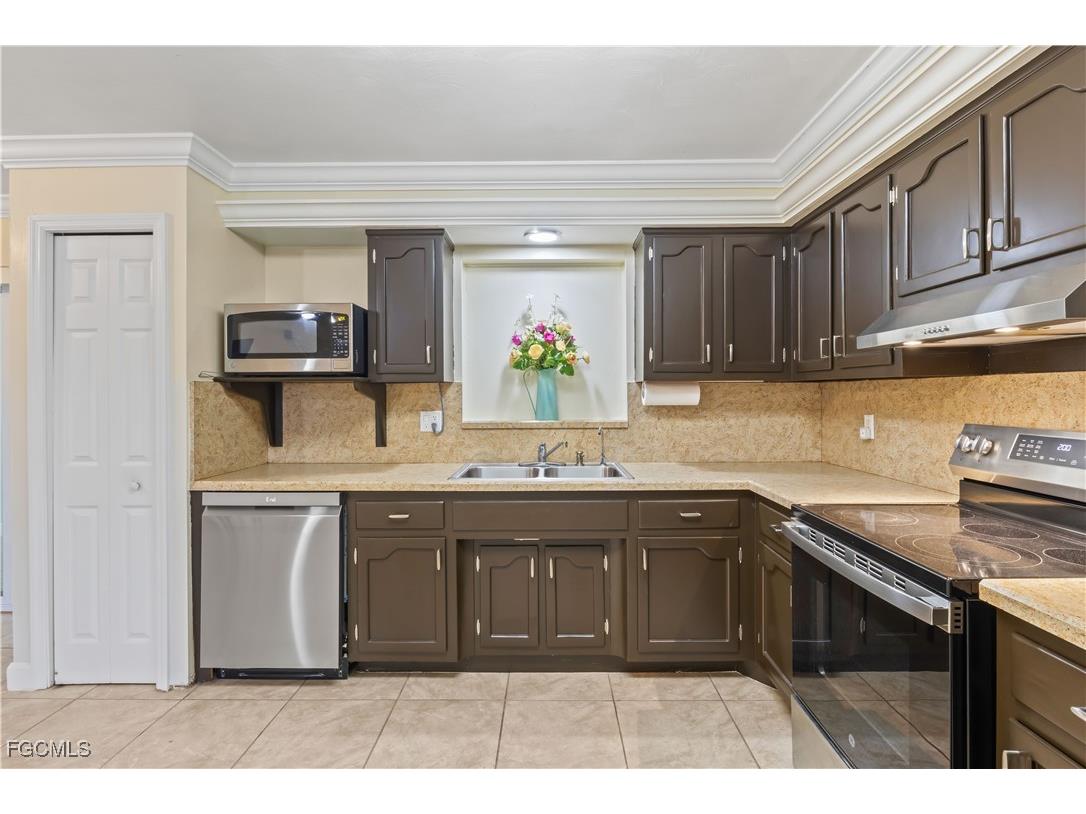 2248 Ephraim Avenue Fort Myers FL 33907 2025016434 image13