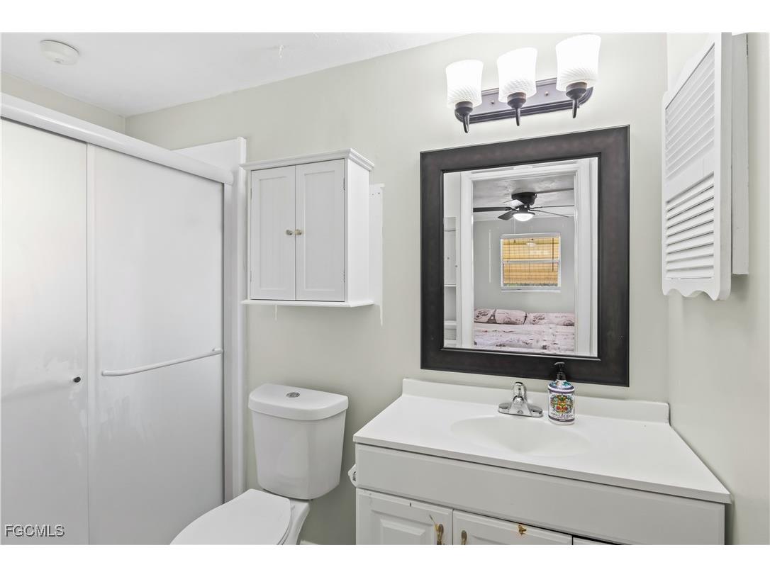 2248 Ephraim Avenue Fort Myers FL 33907 2025016434 image25