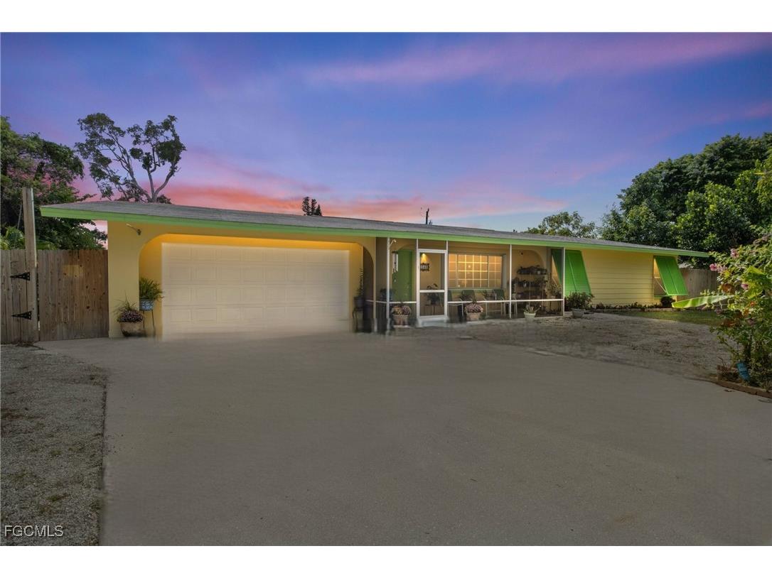 2248 Ephraim Avenue Fort Myers FL 33907 2025016434 image3
