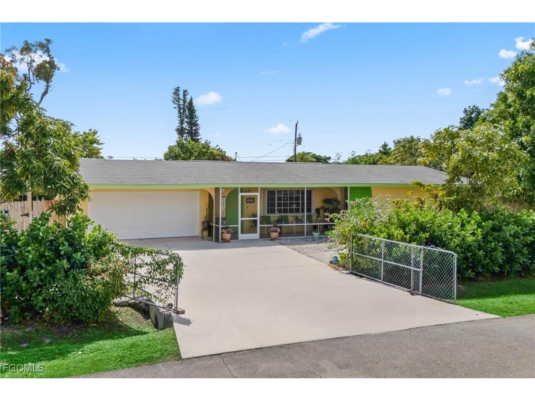 2248 Ephraim Avenue Fort Myers FL 33907 2025016434 image32