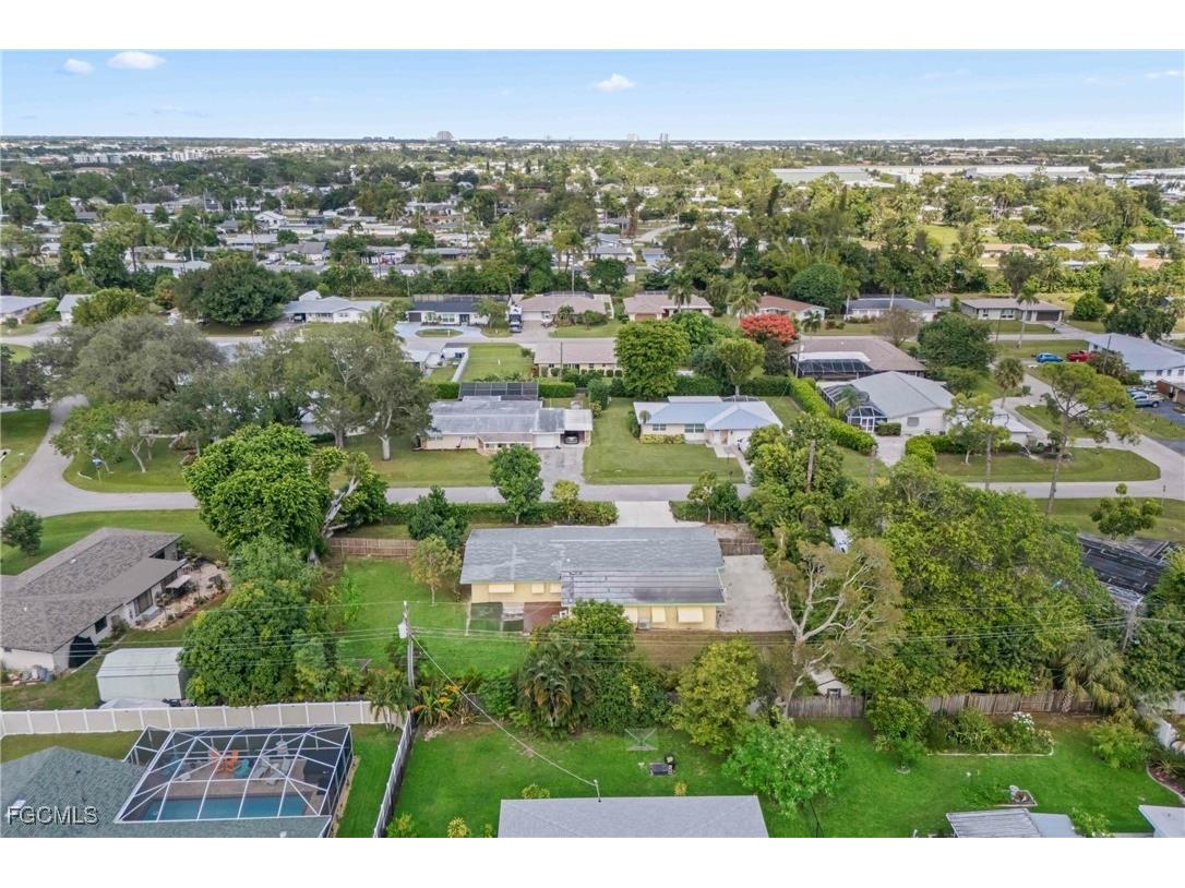 2248 Ephraim Avenue Fort Myers FL 33907 2025016434 image34