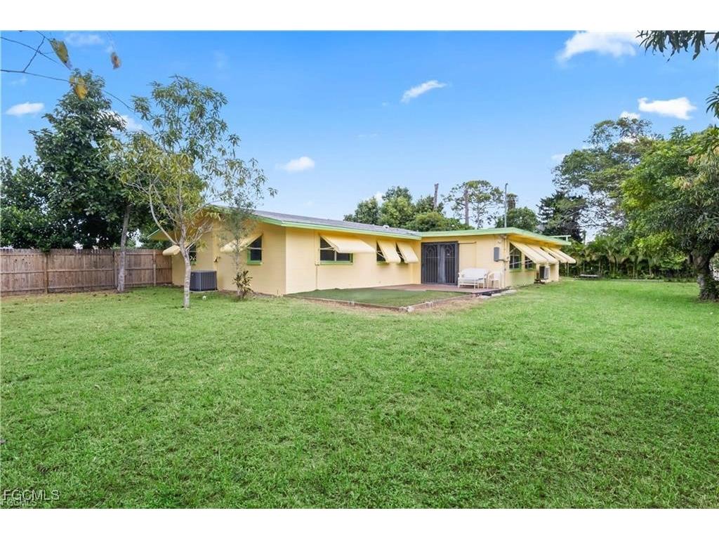 2248 Ephraim Avenue Fort Myers FL 33907 2026006224 image15