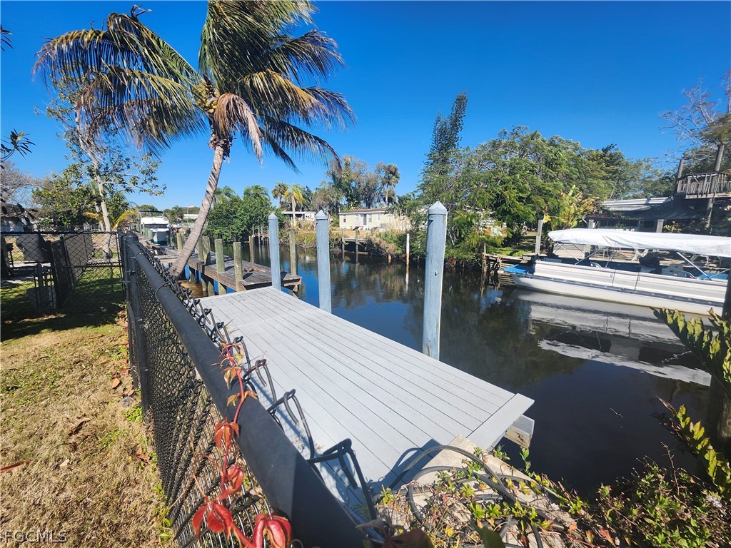 2248 Marina Park Drive Fort Myers FL 33905 2026006824 image3