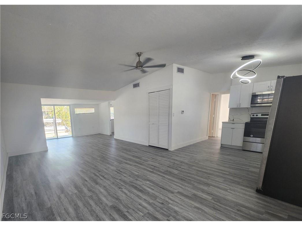 2248 Marina Park Drive Fort Myers FL 33905 2026006824 image5