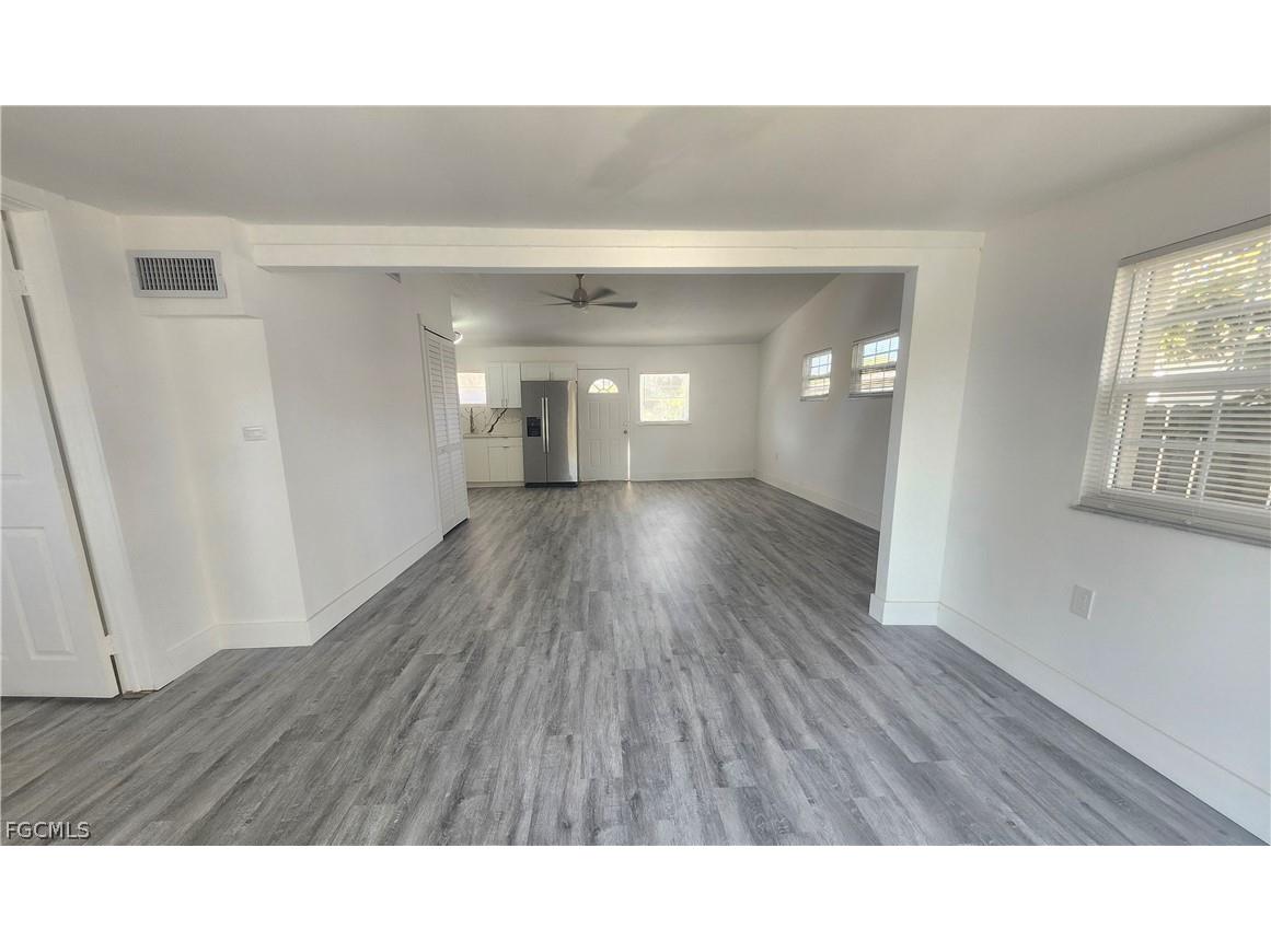 2248 Marina Park Drive Fort Myers FL 33905 2026006824 image6