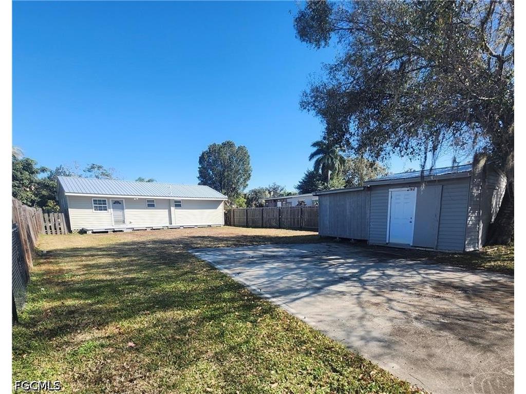 2248 Marina Park Drive Fort Myers FL 33905 2026021767 image1