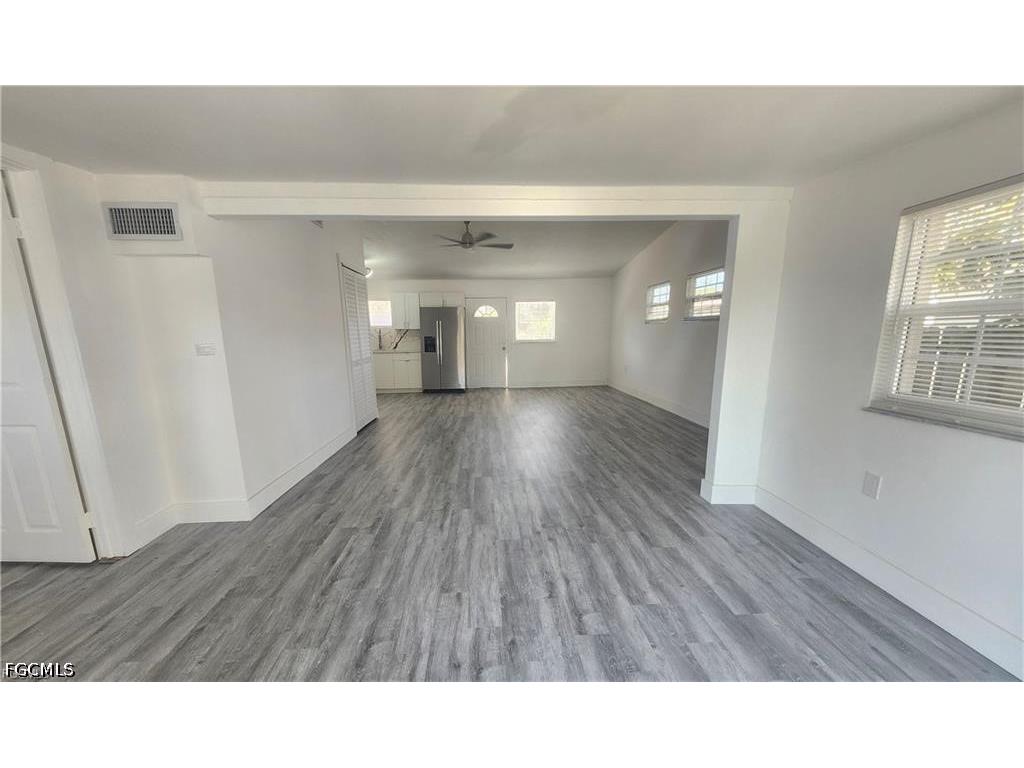 2248 Marina Park Drive Fort Myers FL 33905 2026021767 image5