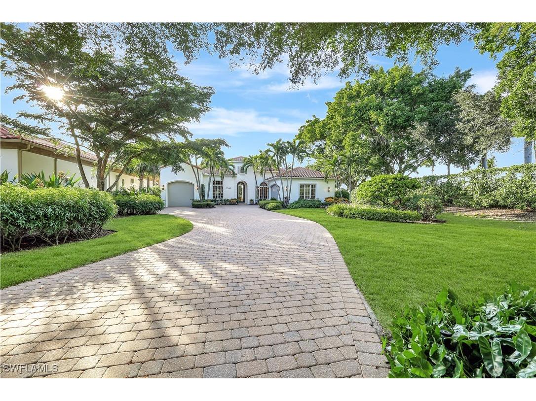 2249 Miramonte Court Naples FL 34105 225079132 image2