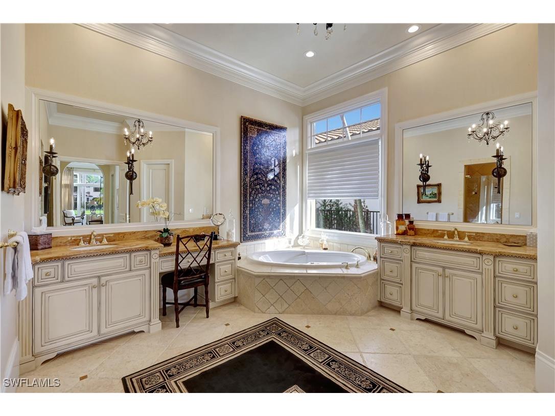 2249 Miramonte Court Naples FL 34105 225079132 image20