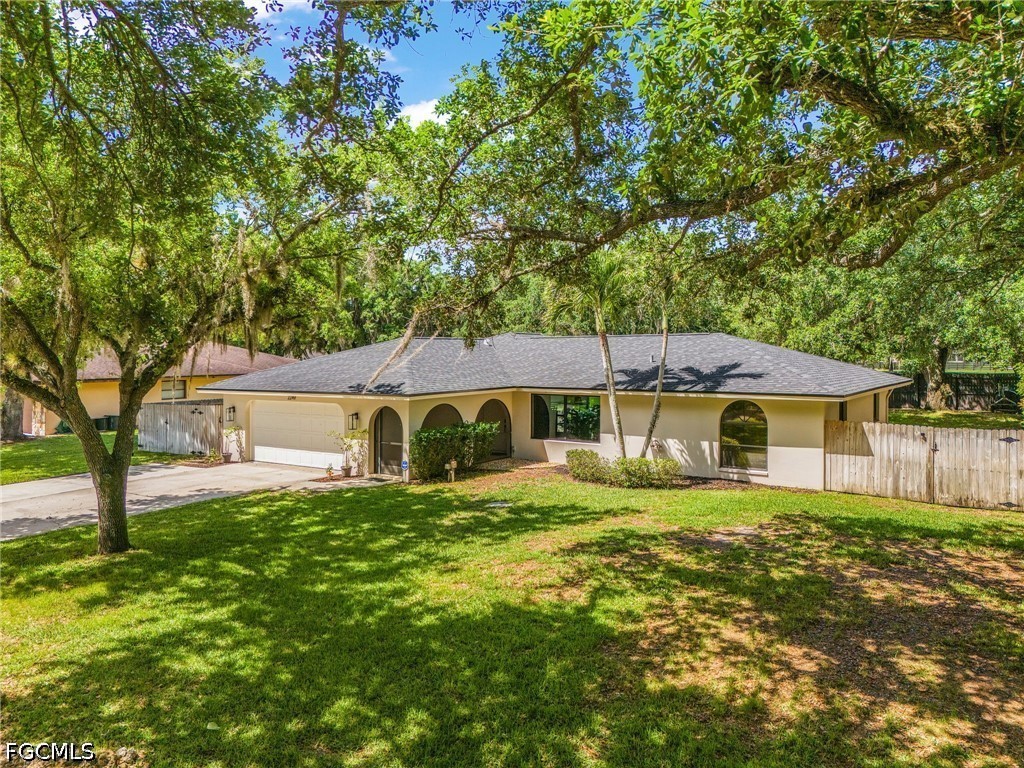 2249 River Oak Lane Fort Myers FL 33905 2026016679 image1