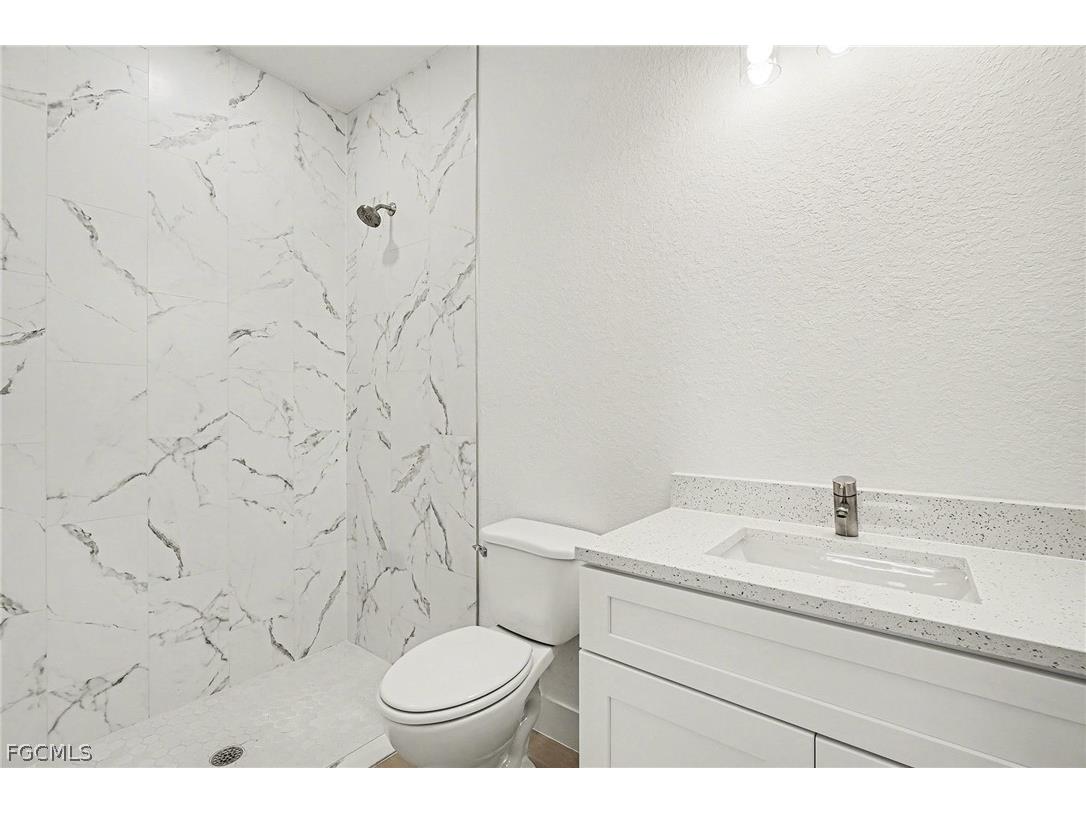 225/227 Ivan Avenue S Lehigh Acres FL 33973 2026010456 image5