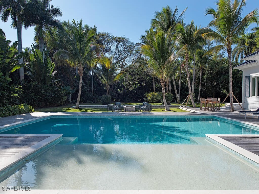 225 4th Avenue N Naples FL 34102 226000030 image39