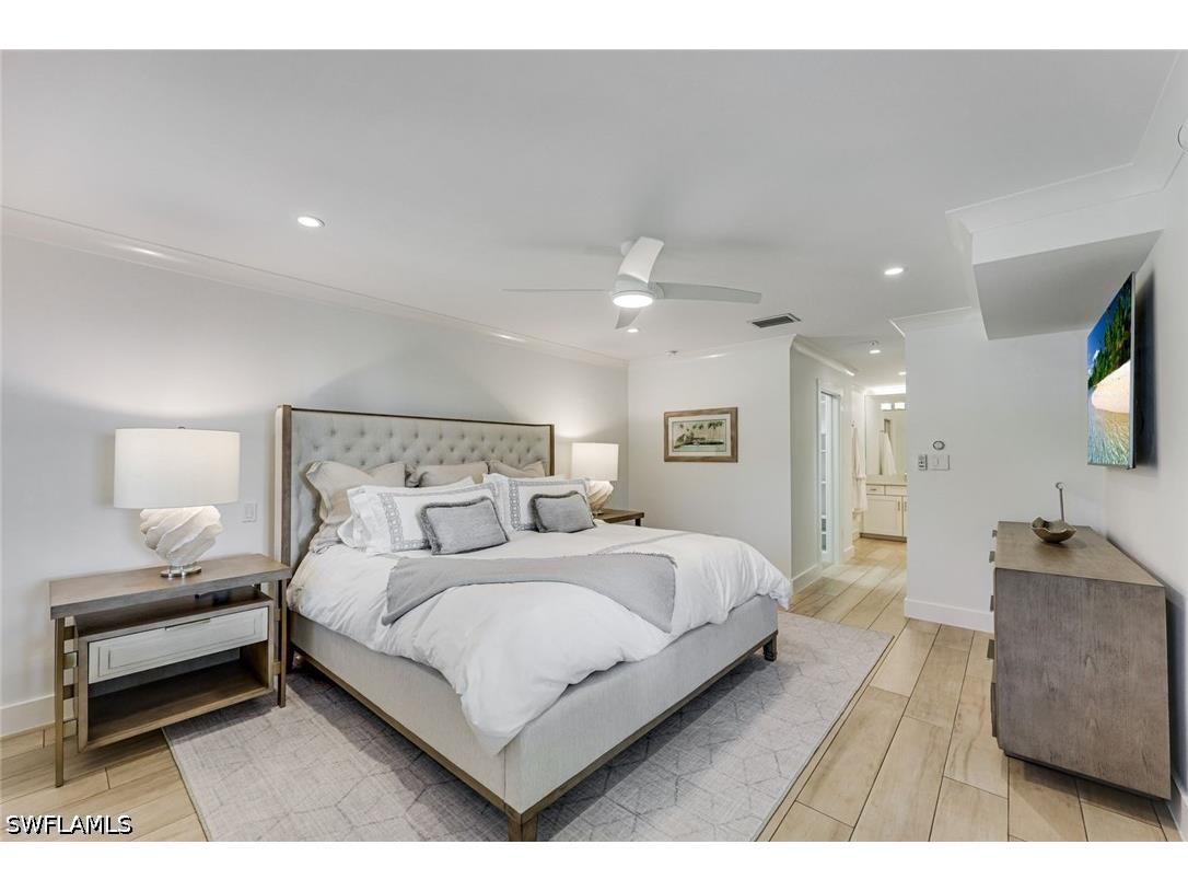 225 5th Avenue S #104 Naples FL 34102 226019862 image13