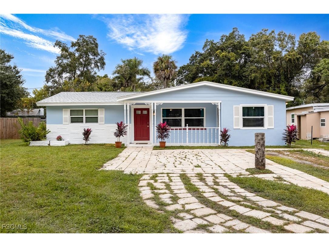 225 Avacado Court Fort Myers FL 33905 2025012890 image1