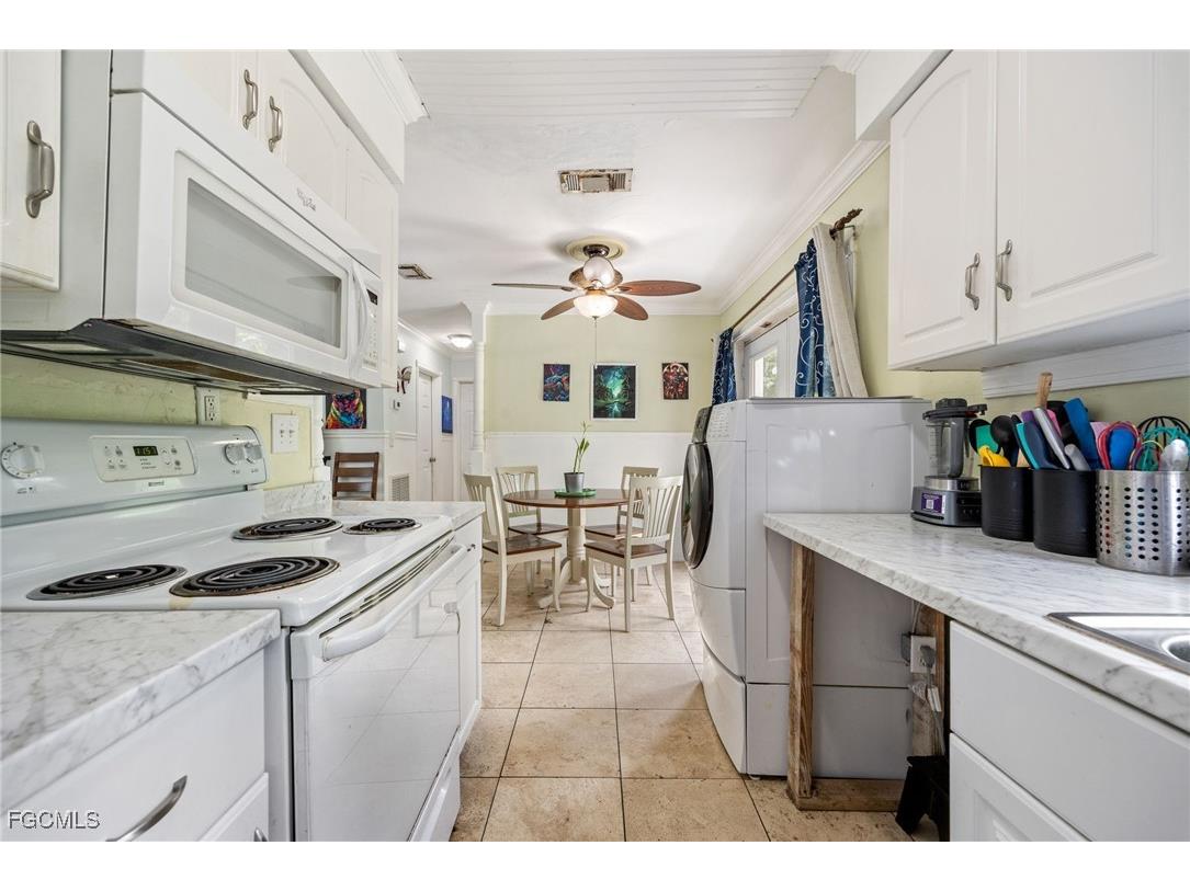 225 Avacado Court Fort Myers FL 33905 2025012890 image14