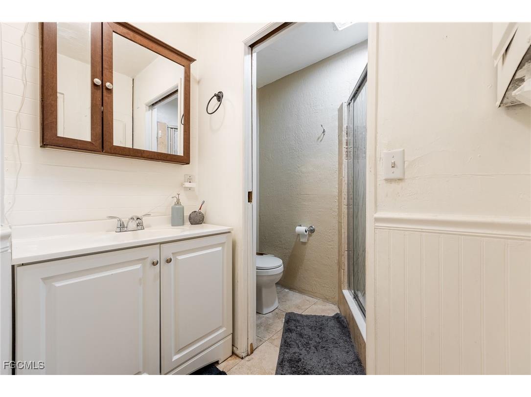 225 Avacado Court Fort Myers FL 33905 2025012890 image22