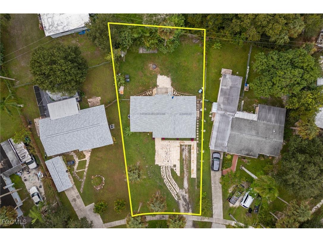 225 Avacado Court Fort Myers FL 33905 2025012890 image27