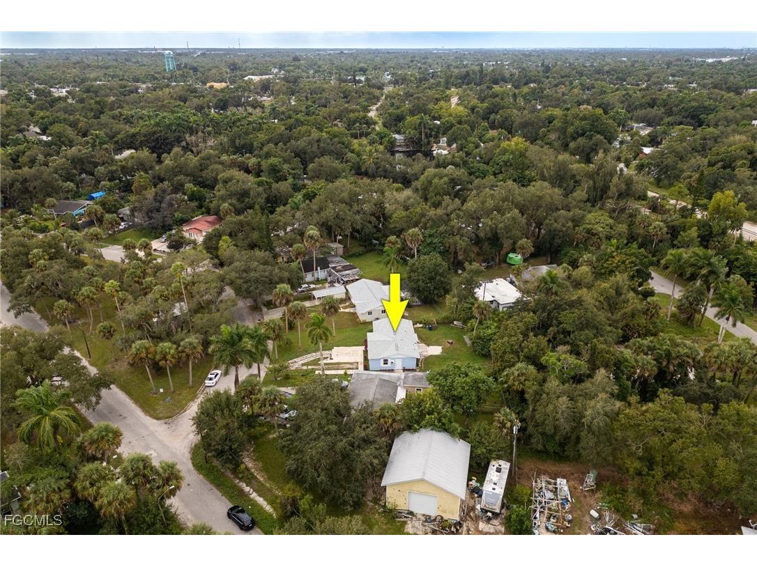 225 Avacado Court Fort Myers FL 33905 2025012890 image30