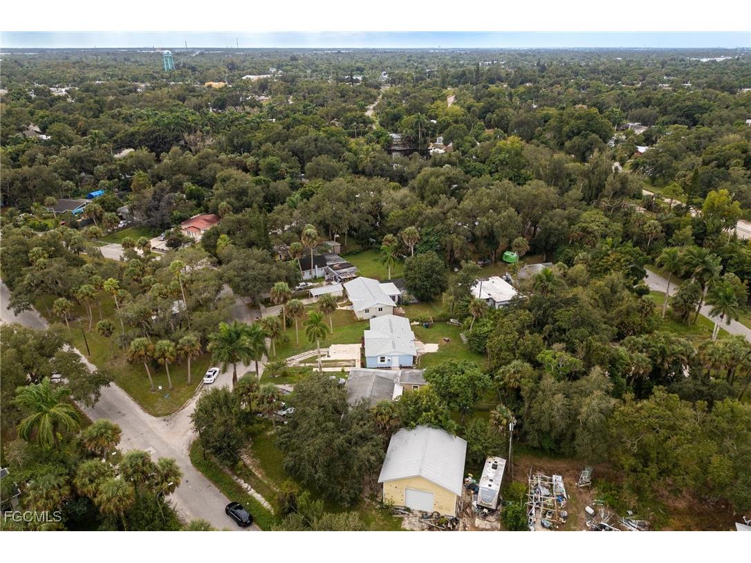 225 Avacado Court Fort Myers FL 33905 2025012890 image31