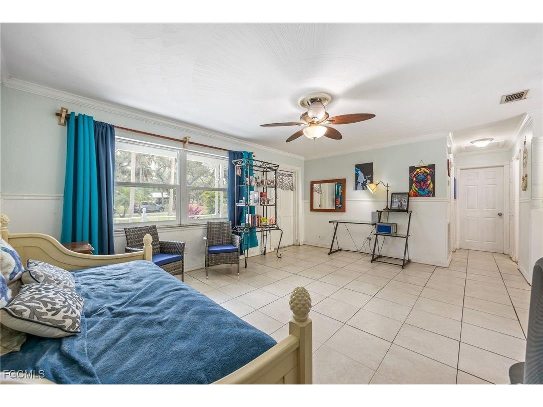 225 Avacado Court Fort Myers FL 33905 2025012890 image9