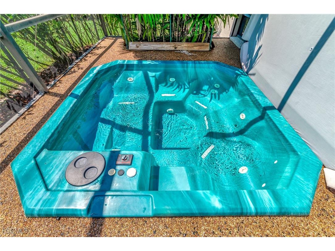 225 Brighton Court Englewood FL 34223 2025011542 image36