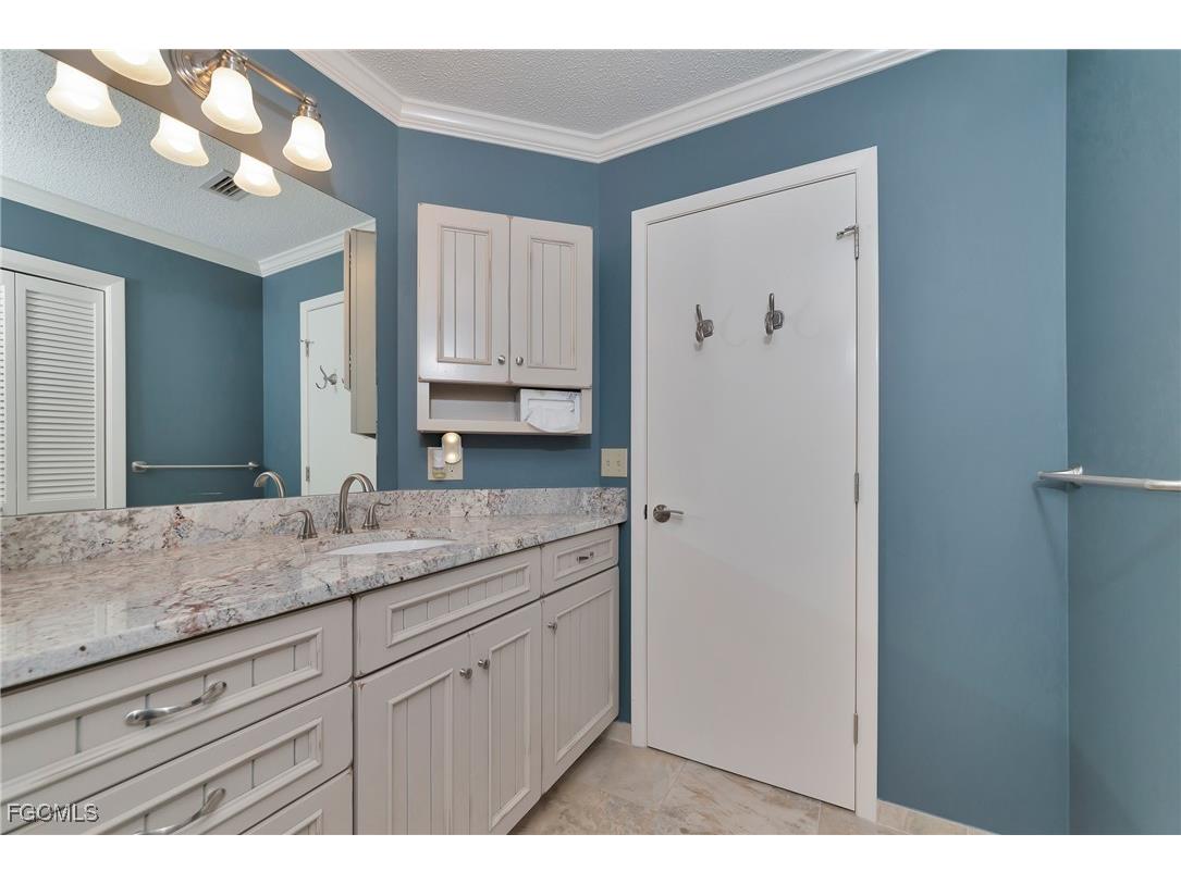 225 Brighton Court Englewood FL 34223 2025011542 image9