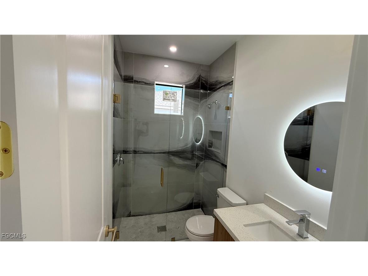 225 Chiquita Boulevard N Cape Coral FL 33993 2025016369 image28