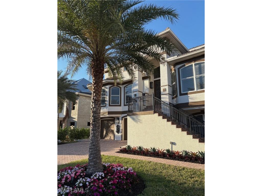 225 Egret Avenue Naples FL 34108 226002653 image1