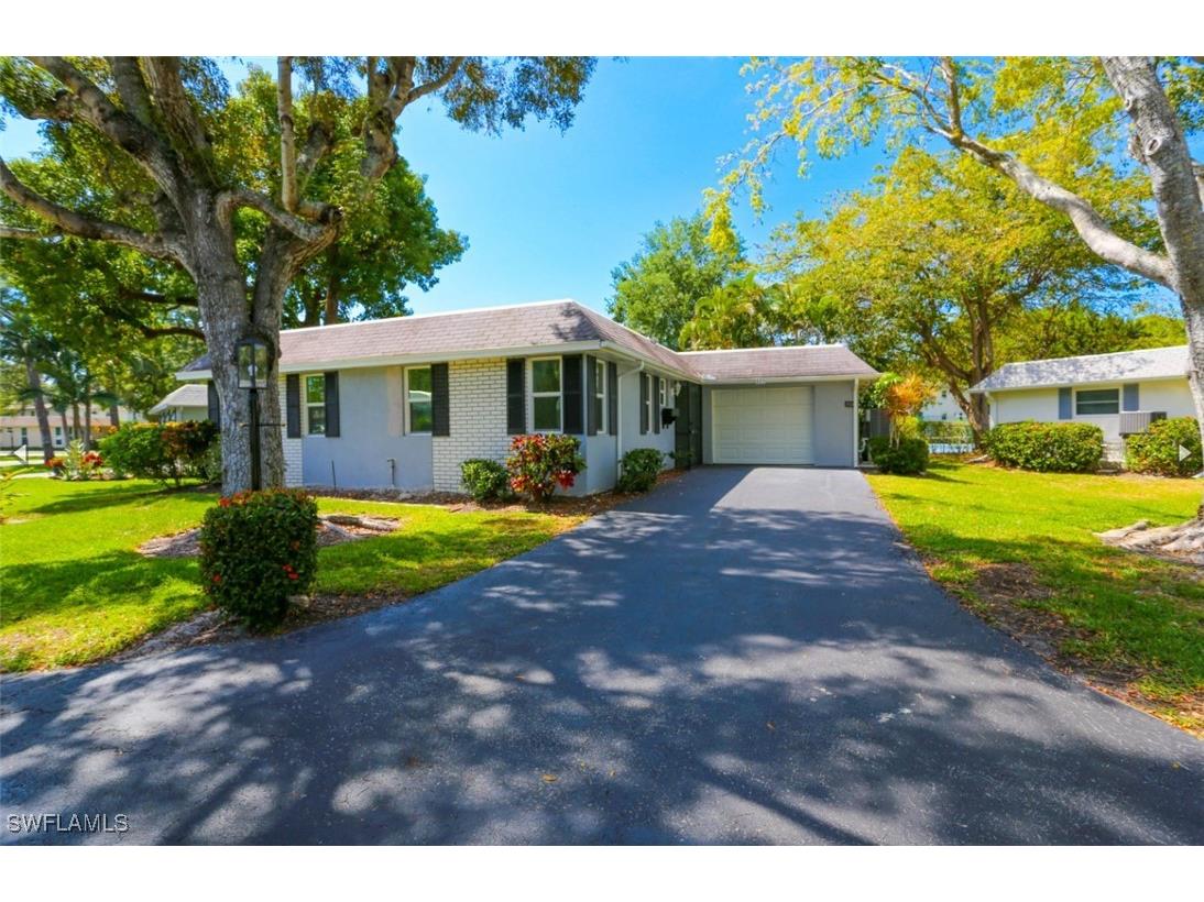 225 Georgetown Boulevard Naples FL 34112 226005675 image2