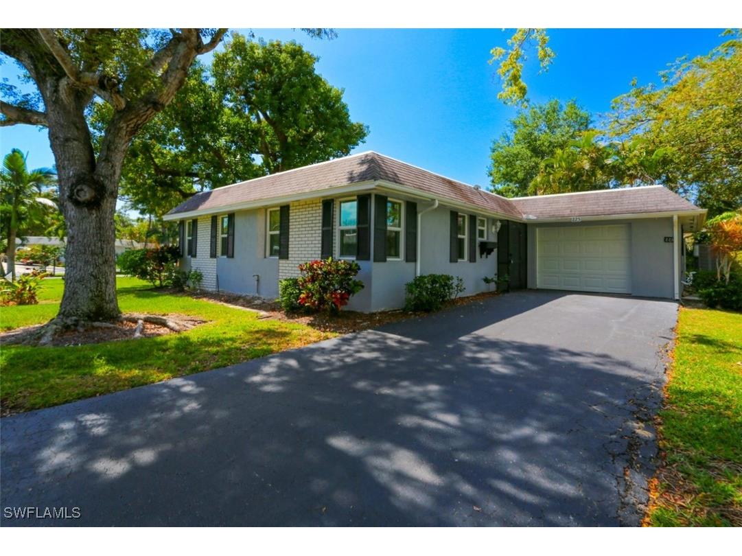 225 Georgetown Boulevard Naples FL 34112 226005675 image5