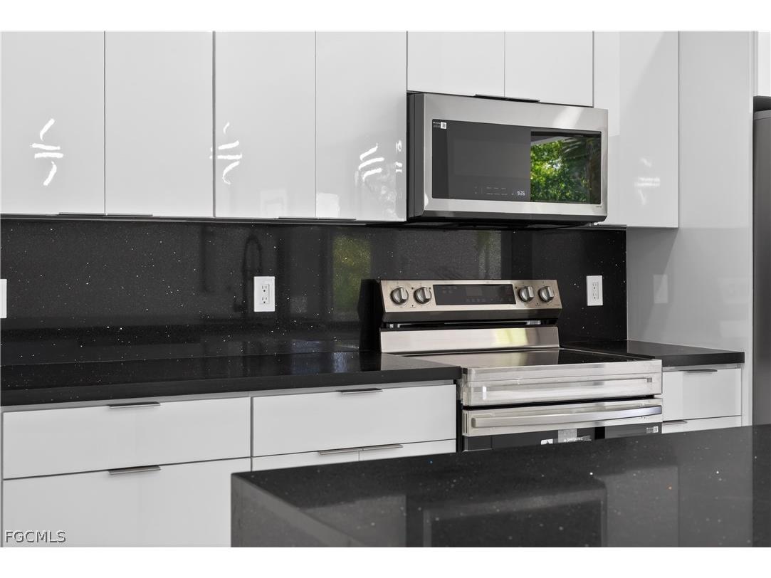 225 Lomax Avenue S Lehigh Acres FL 33974 2026001140 image10