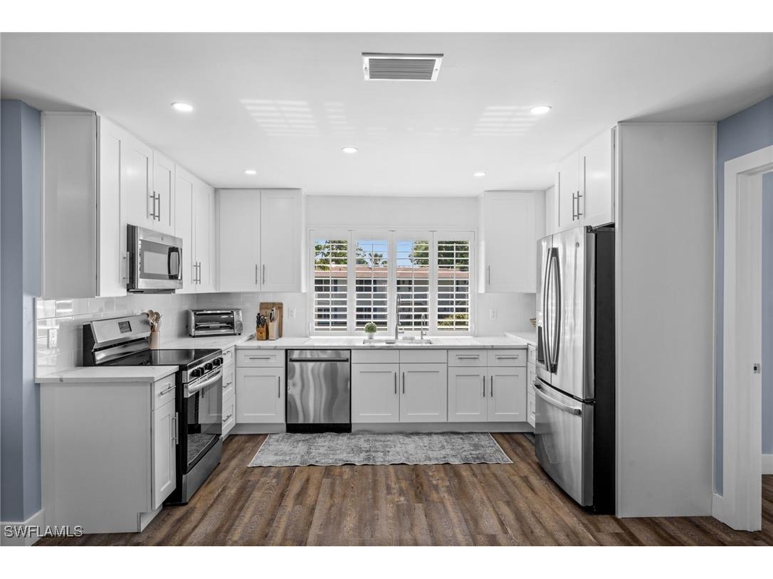 225 Memory Ln #2464 Naples FL 34112 225082993 image1