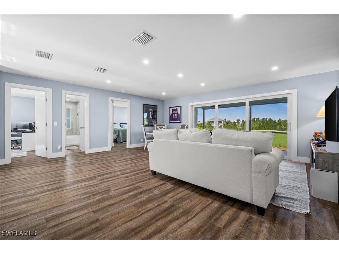 225 Memory Ln #2464 Naples FL 34112 225082993 image16