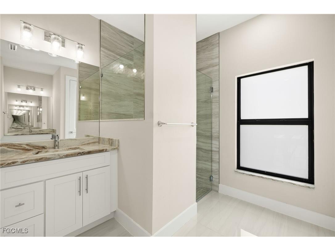 225 NE 8th Terrace Cape Coral FL 33909 2025025080 image15