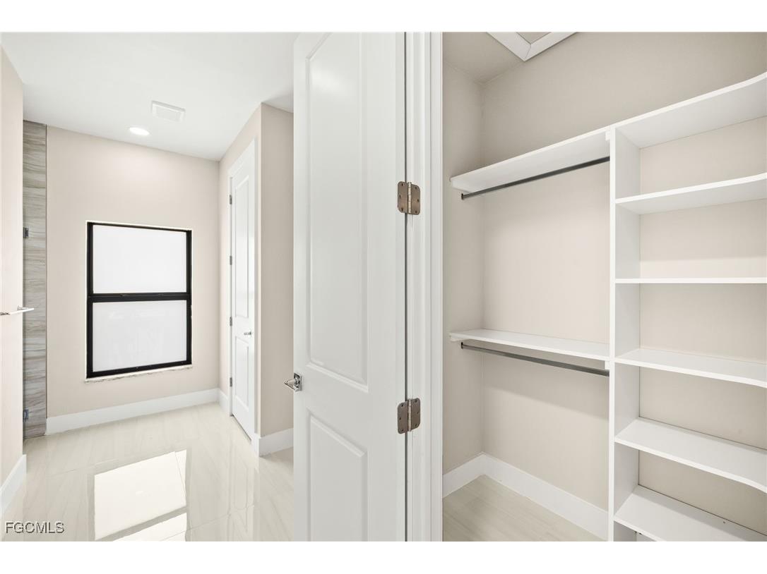 225 NE 8th Terrace Cape Coral FL 33909 2025025080 image17