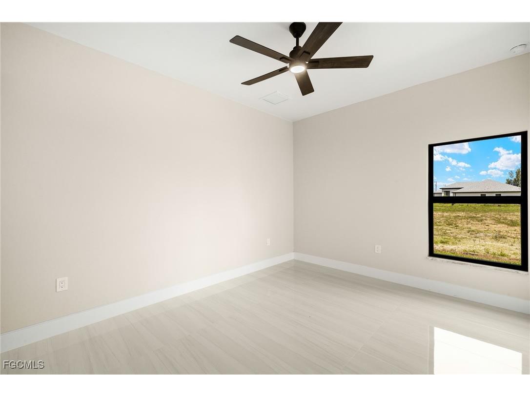 225 NE 8th Terrace Cape Coral FL 33909 2025025080 image19