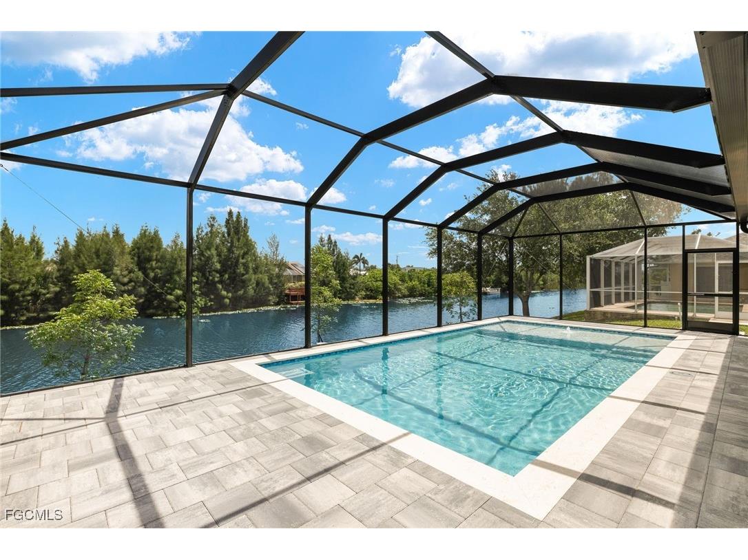 225 NE 8th Terrace Cape Coral FL 33909 2025025080 image27